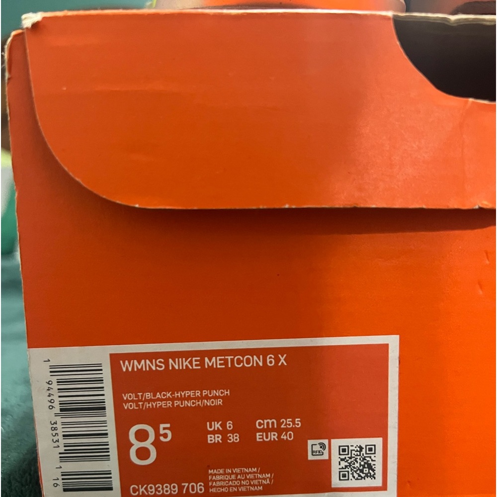 Nike metcons
